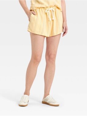 High-Rise Linen Pull-On Shorts from Universal Thread NWT